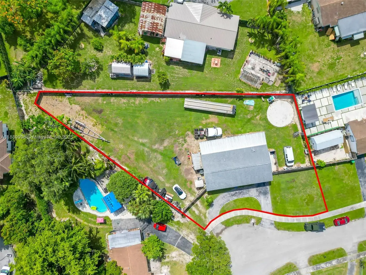 27645 SW 163rd Ave, Homestead, FL 33031 - Image #1