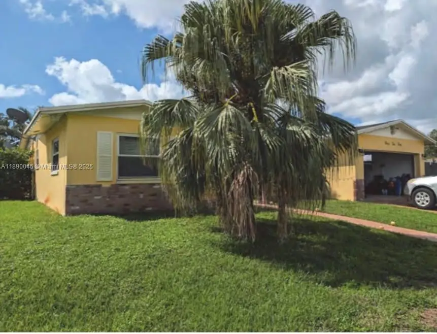 9430 NW 18th St, Pembroke Pines, FL 33024 - Image #3