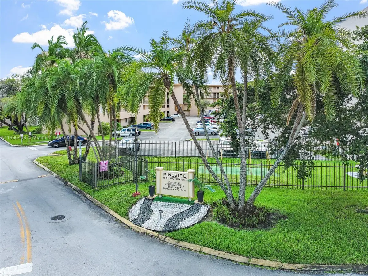 8895 Fontainebleau Blvd #107, Miami, FL 33172 - Image #1