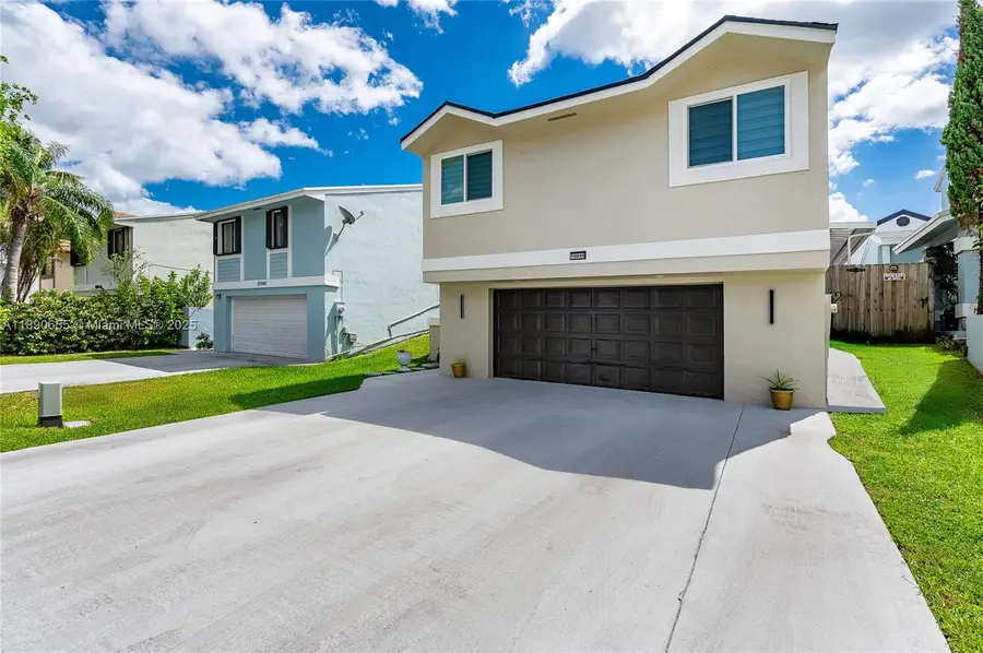 10048 SW 221st St, Cutler Bay, FL 33190 - Image #3