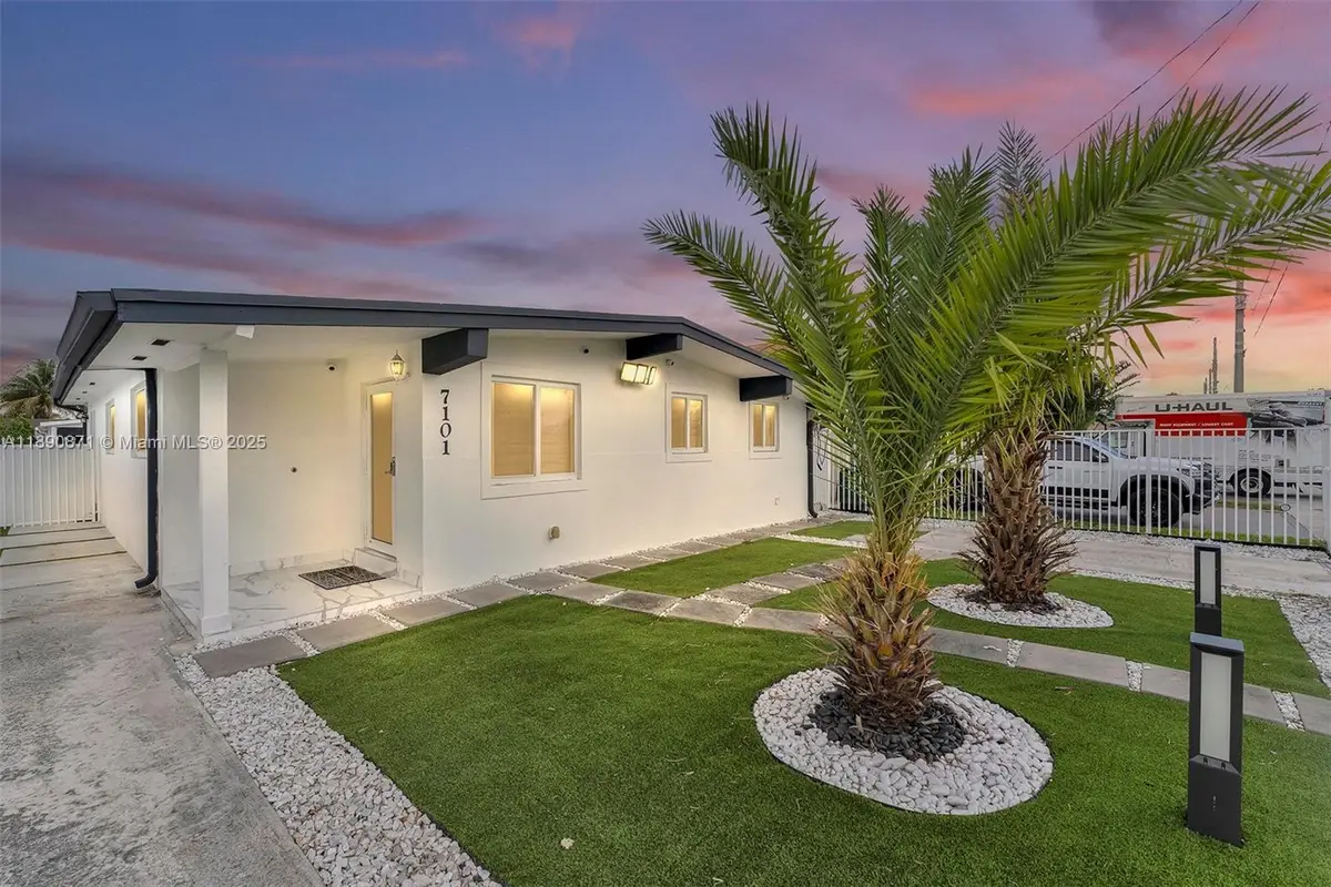 7101 SW 21st St, Miami, FL 33155 - Image #1