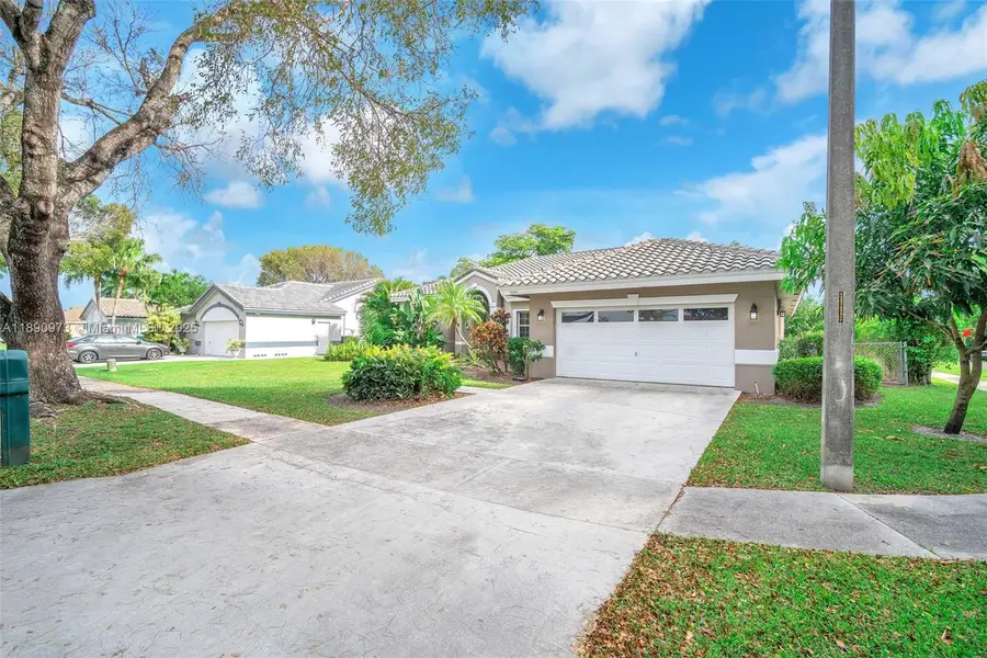 9690 NW 39th St, Cooper City, FL 33024 - Image #2