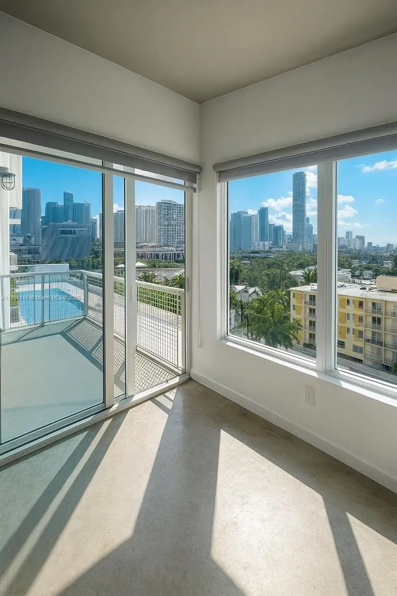 10 SW South River Dr #811, Miami, FL 33130 - Image #1