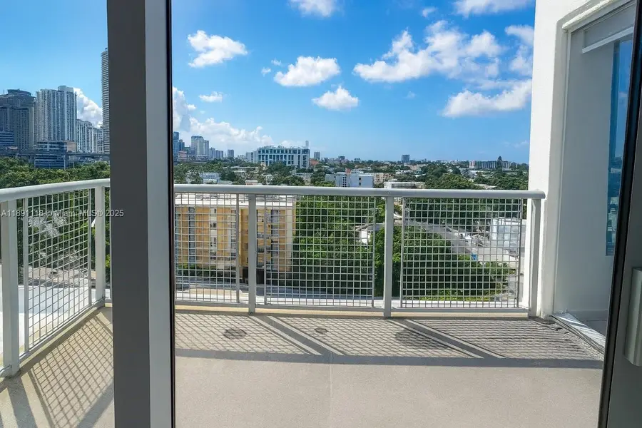 10 SW South River Dr #811, Miami, FL 33130 - Image #3