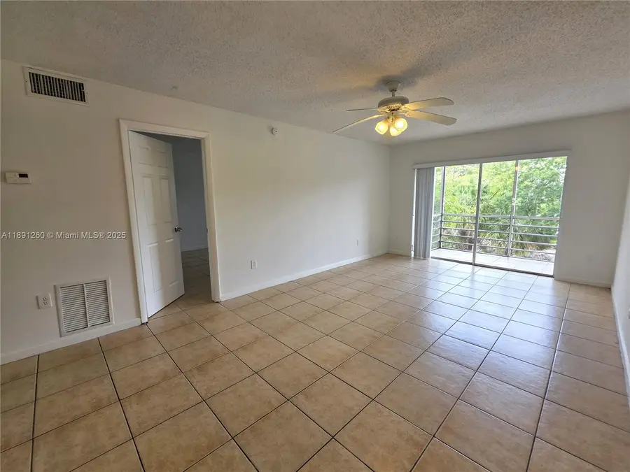 2800 NW 56th Ave #E303, Lauderhill, FL 33313 - Image #2