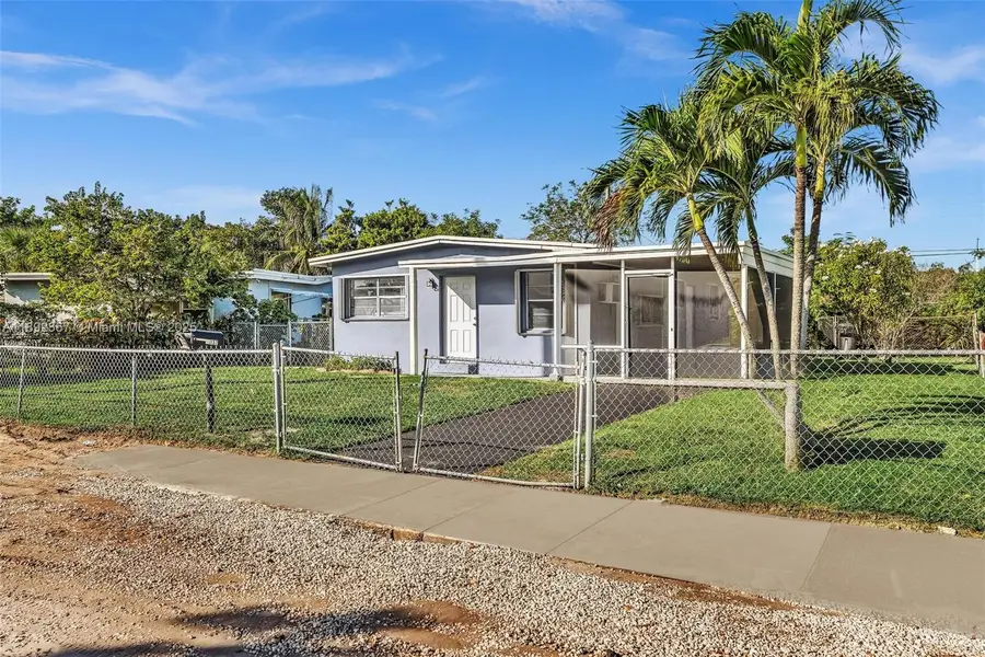 137 NW 29th Ave, Fort Lauderdale, FL 33311 - Image #3