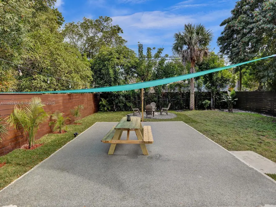 1106 NW 7th Ter, Fort Lauderdale, FL 33311 - Image #3