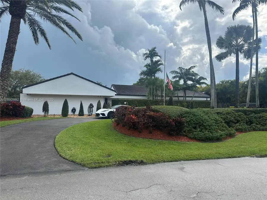 8050 SW 170th St, Palmetto Bay, FL 33157 - Image #2