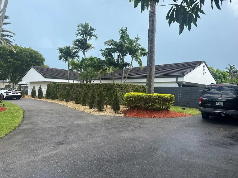 8050 SW 170th St, Palmetto Bay, FL 33157 - Image #3