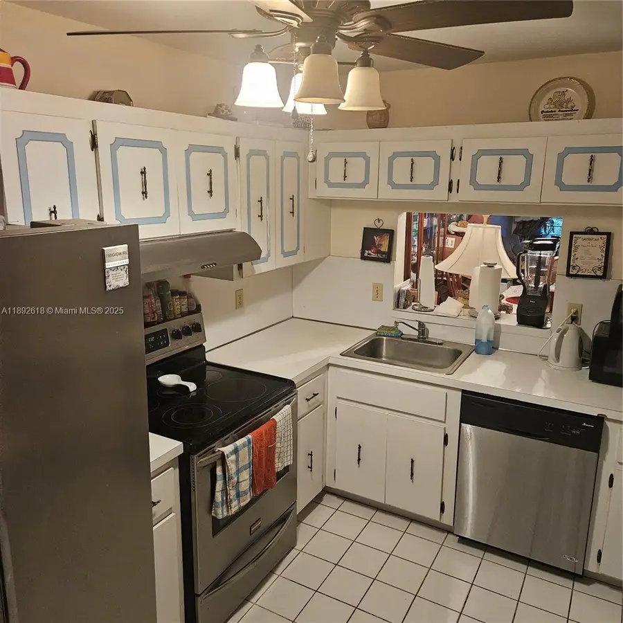 3571 Inverrary Dr #409, Lauderhill, FL 33319 - Image #3