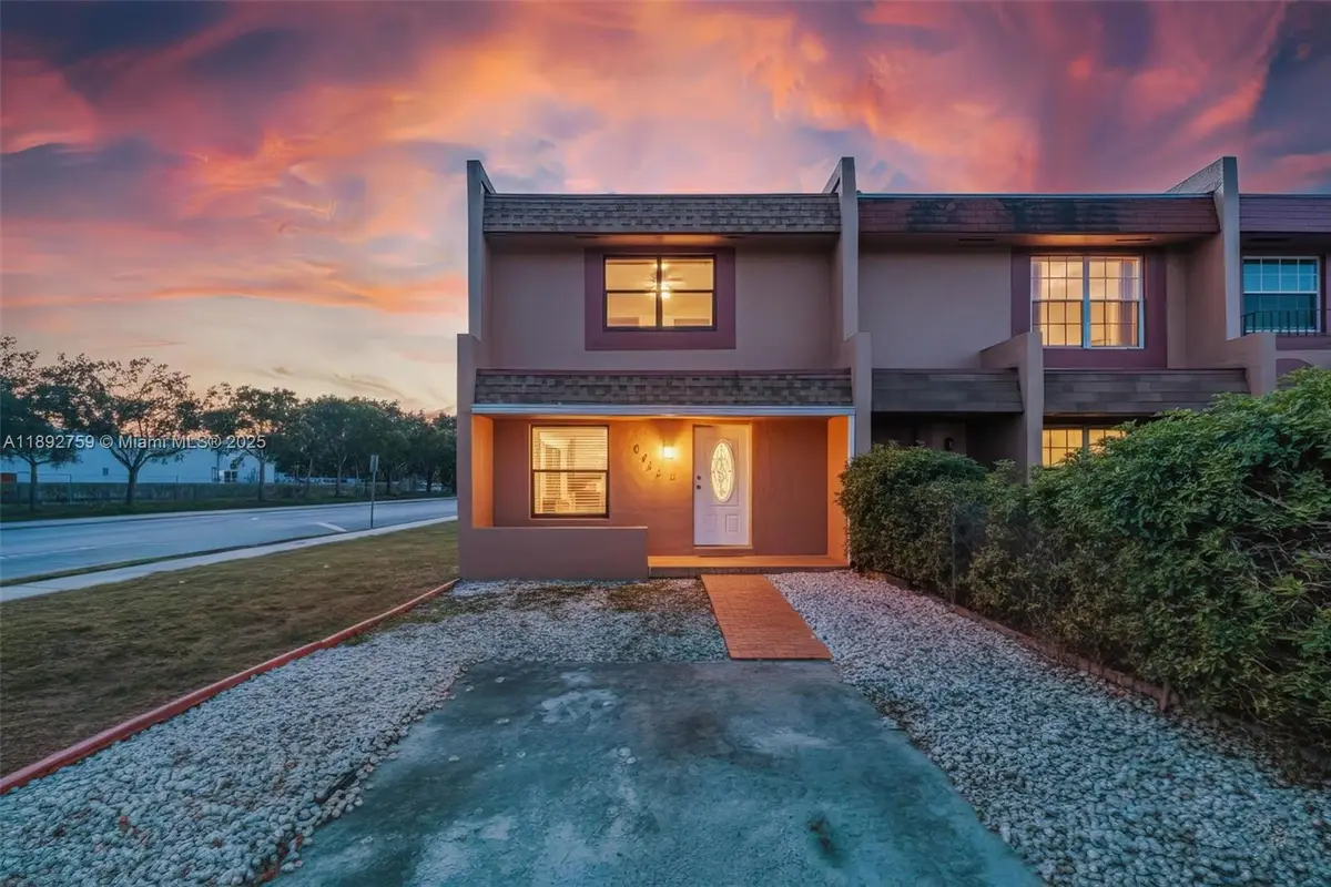 2754 NW 193rd Ter, Miami Gardens, FL 33056 - Image #1