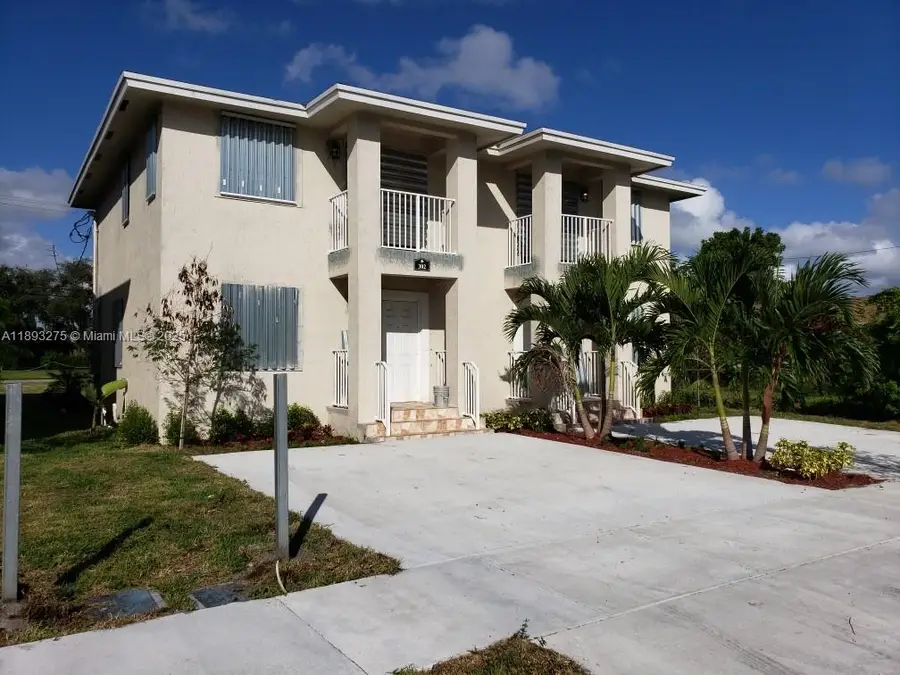 Address Withheld By Seller, Hollywood, FL 33024 - Image #2