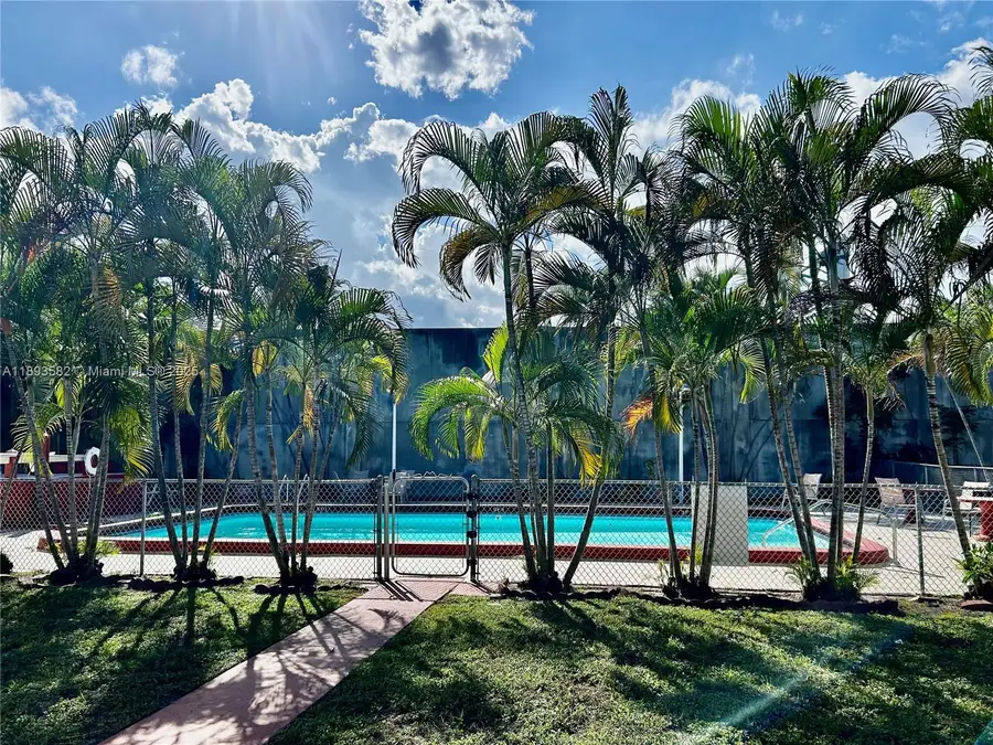 2918 Funston St #29B, Hollywood, FL 33020 - Image #3