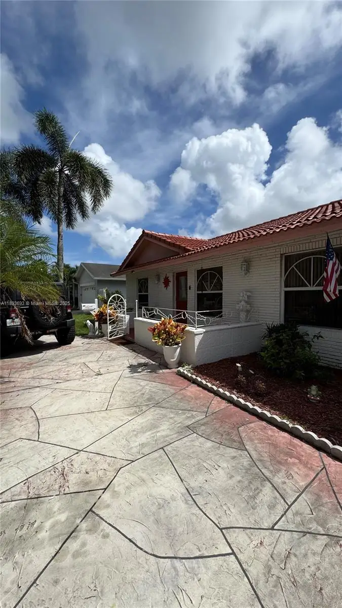 4390 NW 4th Ct, Coconut Creek, FL 33066 - Image #1