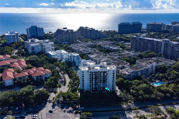 77 Crandon Blvd #3C, Key Biscayne, FL 33149