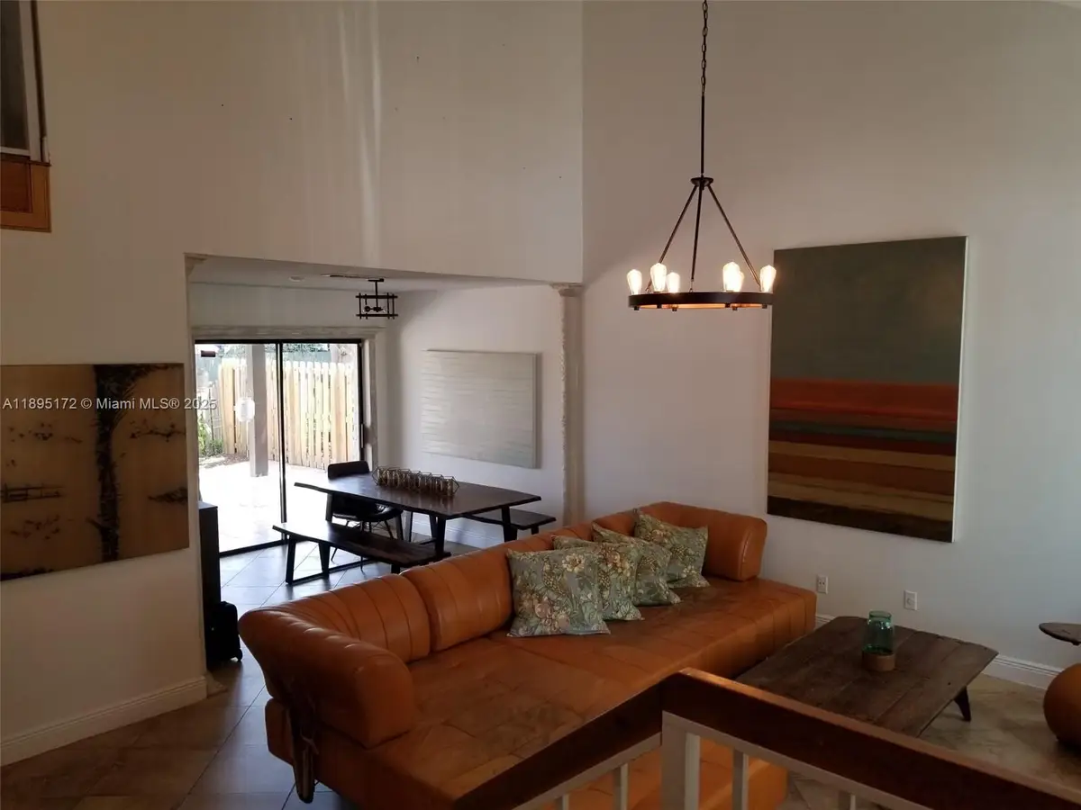 9535 SW 148th Ave Cir E, Miami, FL 33196 - Image #1