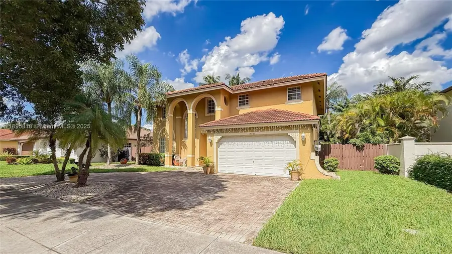 15757 SW 102nd St, Miami, FL 33196 - Image #2