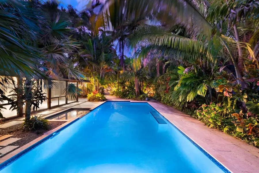 1107 NE 118th St, Biscayne Park, FL 33161 - Image #2