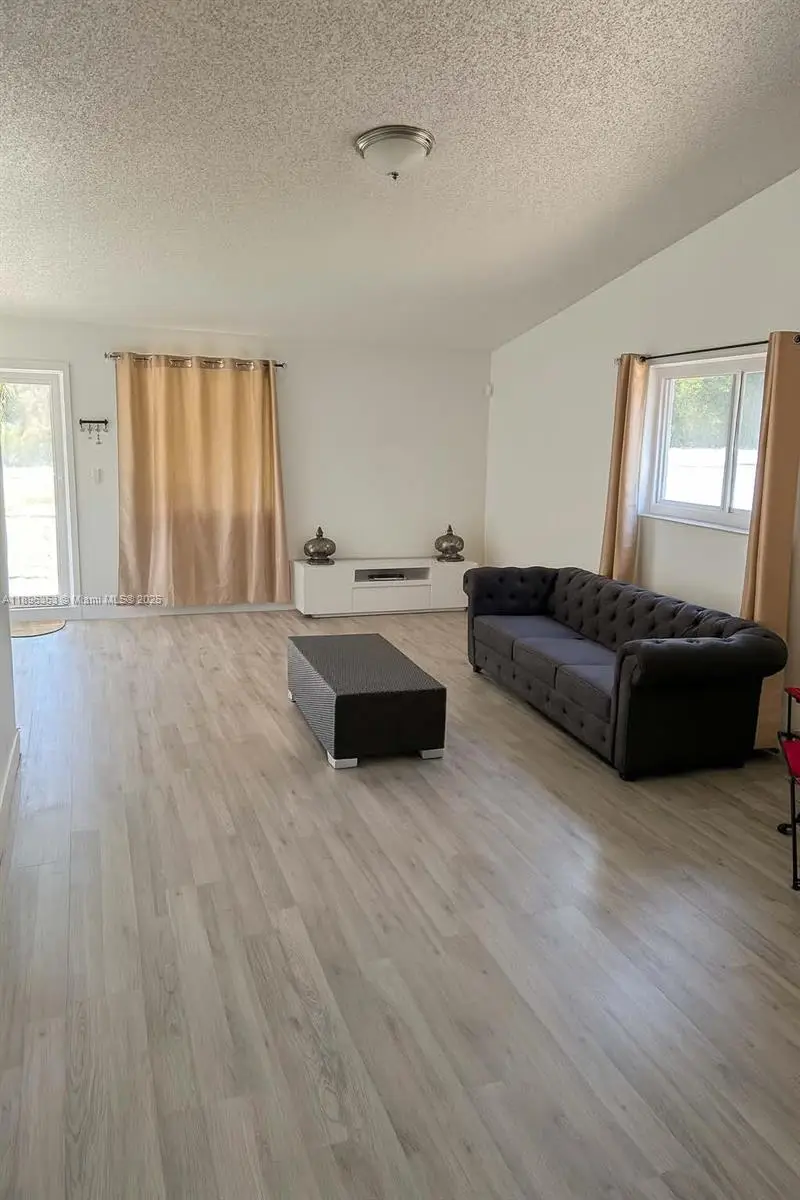 15930 SW 305th Ter, Homestead, FL 33033 - Image #3