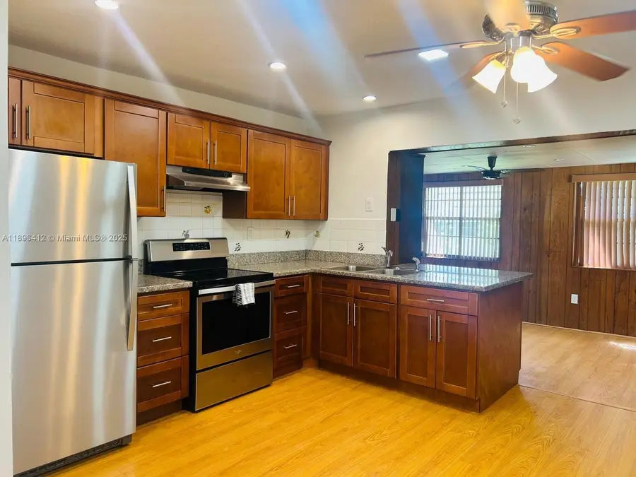 4804 NW 50th Ct, Tamarac, FL 33319 - Image #3