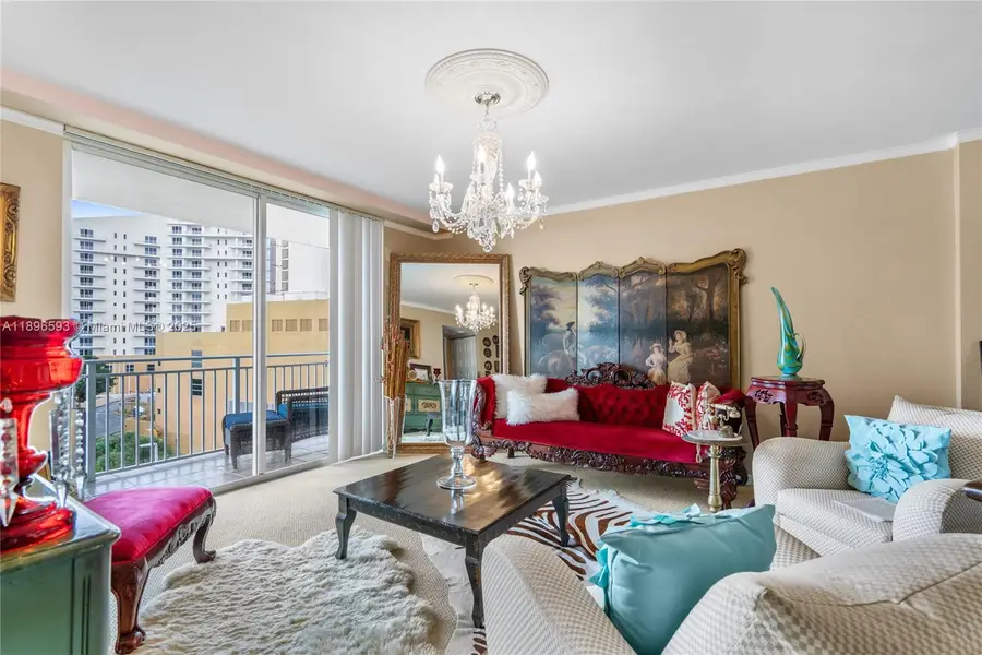 770 Claughton Island Dr #806, Miami, FL 33131 - Image #3