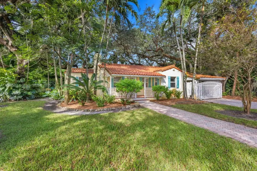 1100 El Rado St, Coral Gables, FL 33134 - Image #2