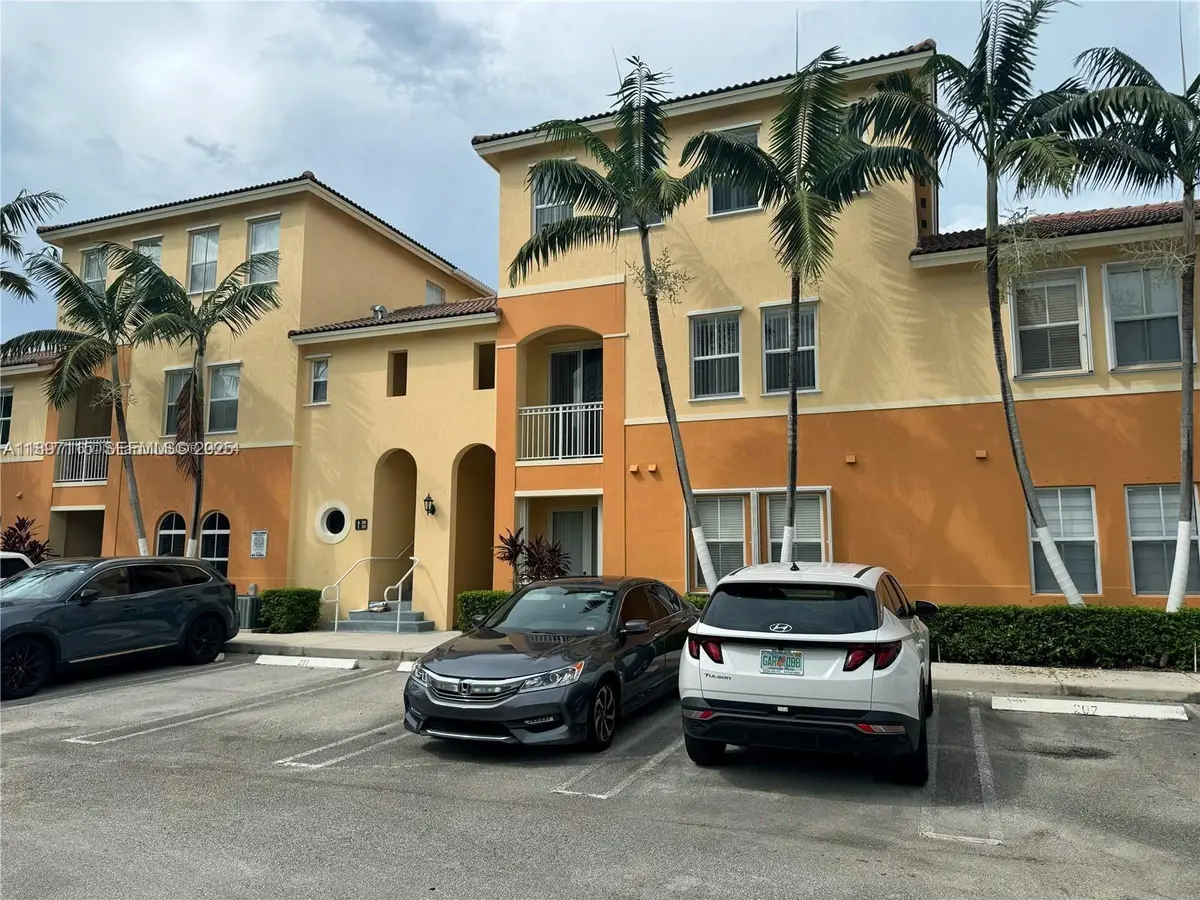 10012 NW 7th St #208, Miami, FL 33172 - Image #1
