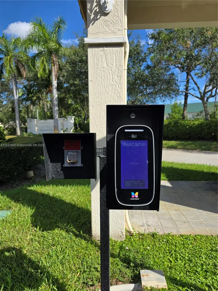 2520 NW 4th St, Boynton Beach, FL 33426 - Image #2