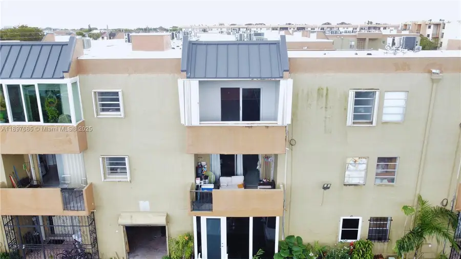 6090 W 18th Ave #336, Hialeah, FL 33012 - Image #3