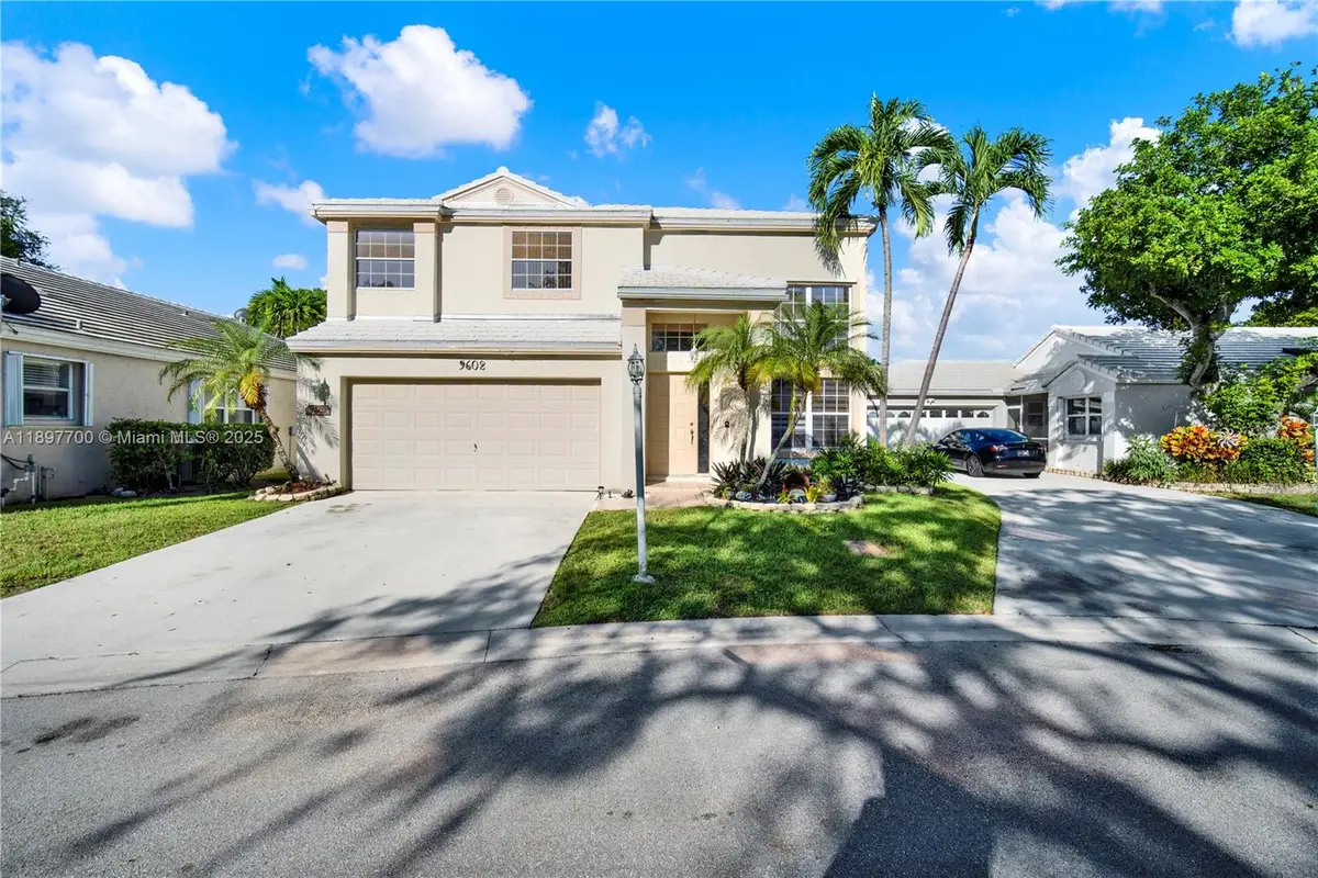 9602 NW 8th Cir, Plantation, FL 33324 - Image #1