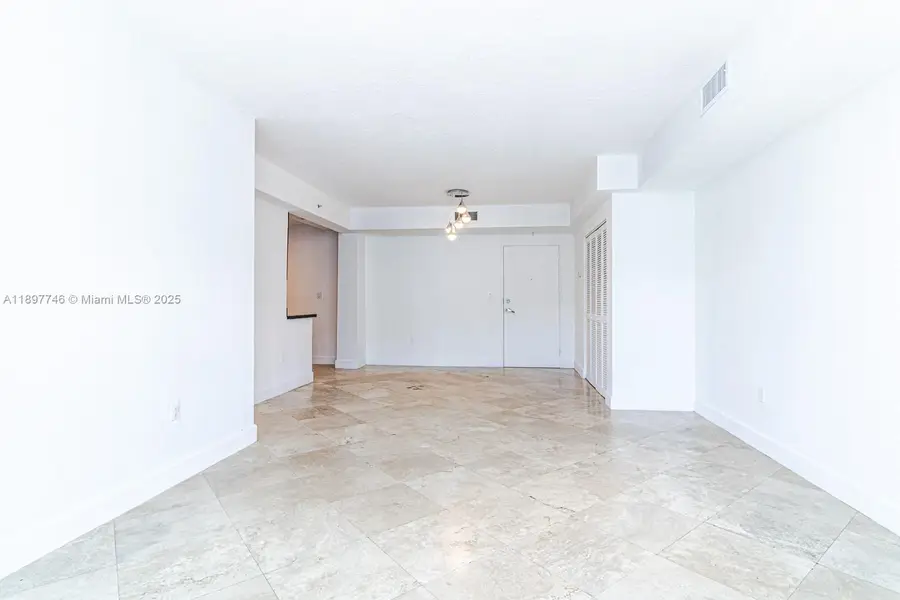 7501 E Treasure Dr #8T, North Bay Village, FL 33141 - Image #2