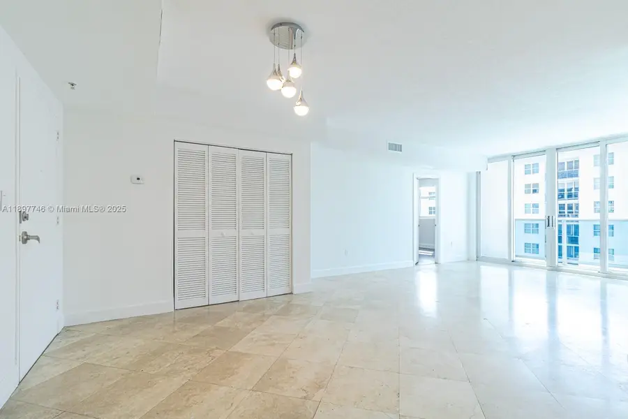 7501 E Treasure Dr #8T, North Bay Village, FL 33141 - Image #3