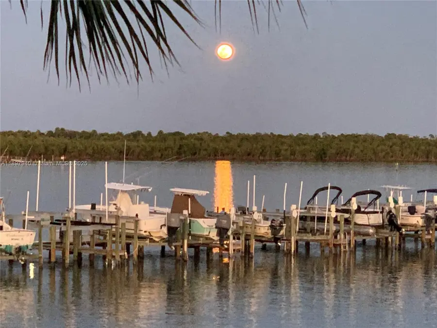 6062 SE Landing Way #15, Stuart, FL 34997 - Image #2