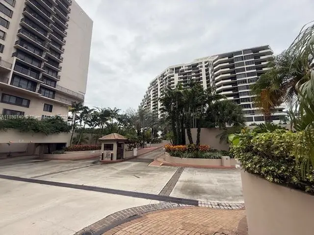 520 Brickell Key Dr #A1616, Miami, FL 33131 - Image #1