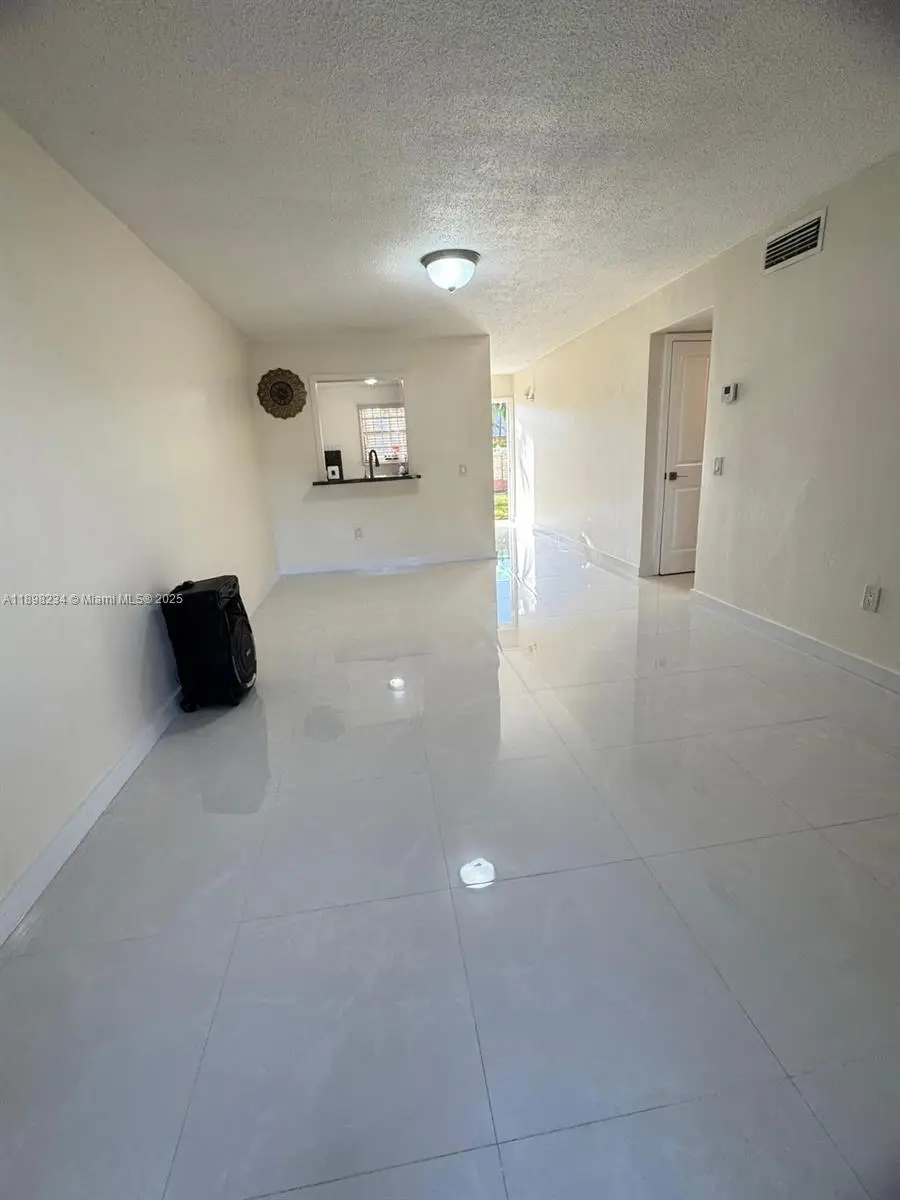 8701 SW 12th St #13, Miami, FL 33174 - Image #2