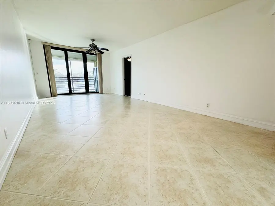 11312 Taft St #11312, Pembroke Pines, FL 33026 - Image #2