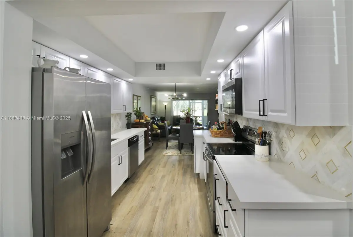 1200 SW 125th Ave #105L, Pembroke Pines, FL 33027 - Image #1