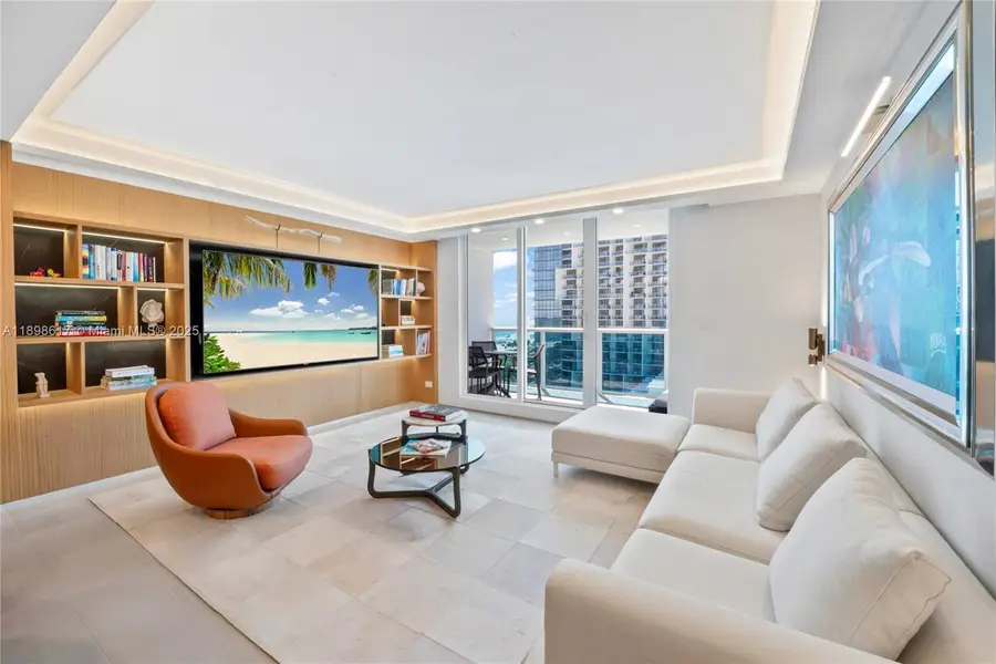 2301 Collins Ave #1005, Miami Beach, FL 33139 - Image #2
