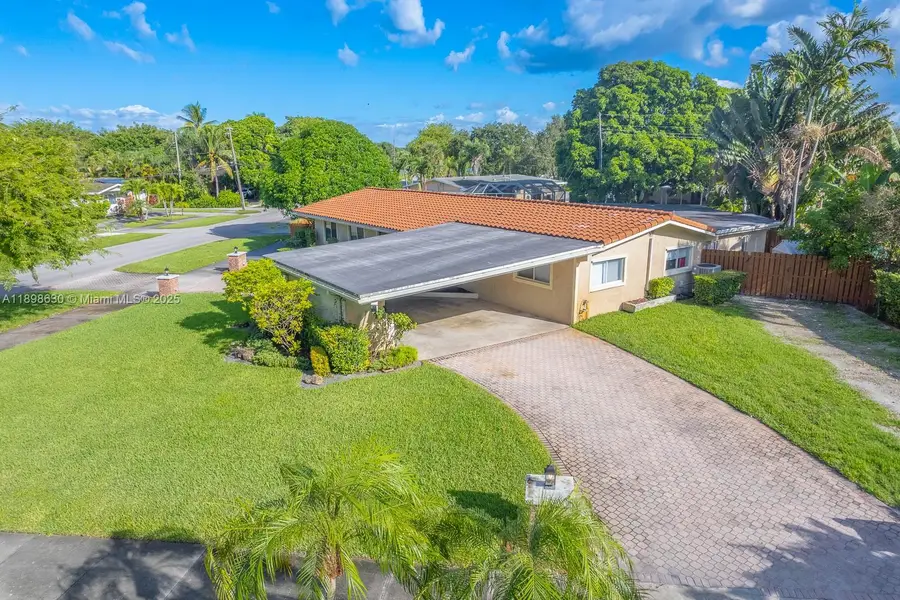 3439 Cleveland St, Hollywood, FL 33021 - Image #3