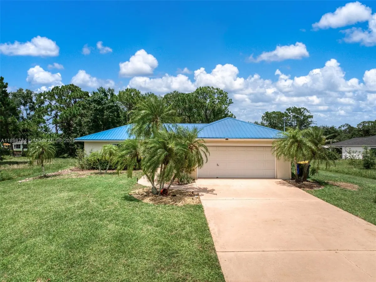 127 Blue Moon, Sebring, FL 33852 - Image #1