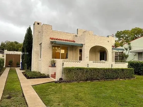 125 SW 32nd Ct Rd, Miami, FL 33135 - Image #1