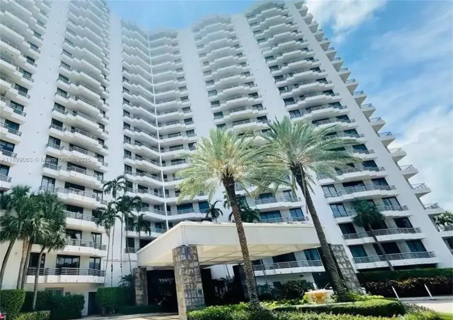 3300 NE 191st St #416, Aventura, FL 33180 - Image #2