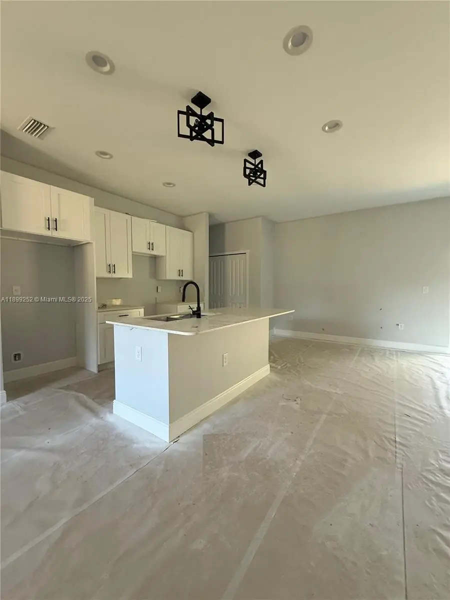 105 Ponoka St, Port Charlotte, FL 33954 - Image #3