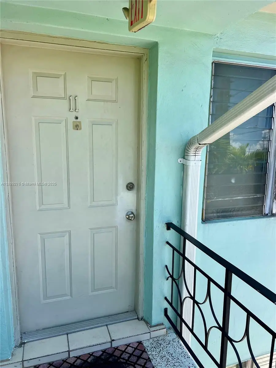 855 W 29th St #11, Hialeah, FL 33012 - Image #1