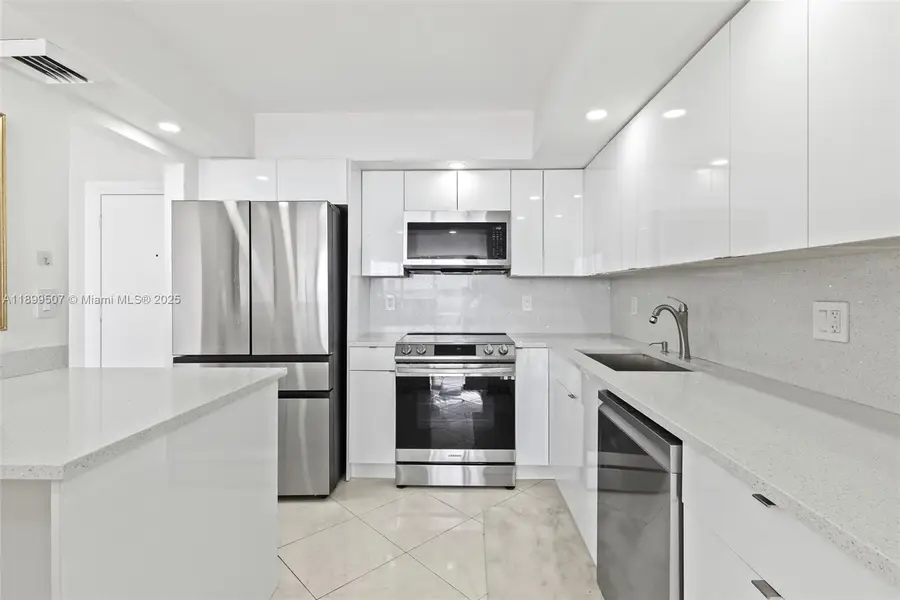 18021 Biscayne Blvd #1003, Aventura, FL 33160 - Image #2