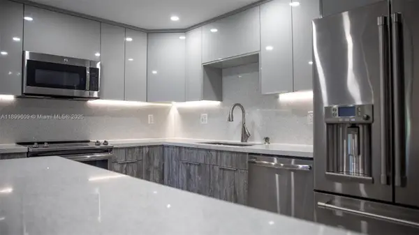 9735 NW 52nd St #312, Doral, FL 33178