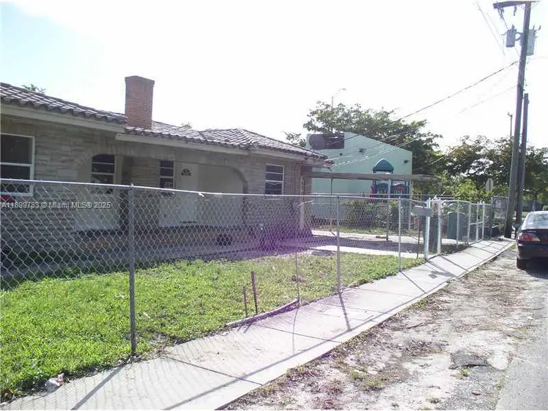 Address Withheld By Seller, Miami, FL 33147 - Image #3