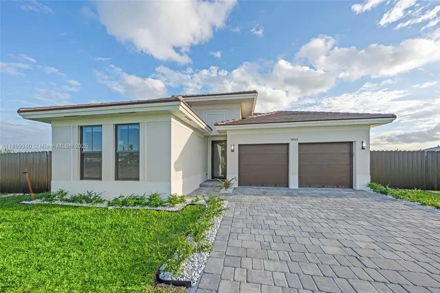 19504 SW 324th St, Homestead, FL 33030 - Image #2