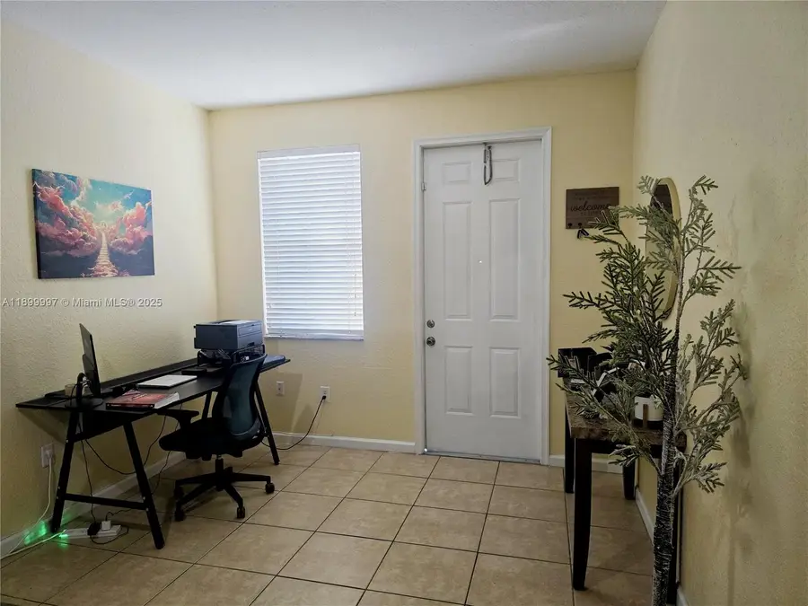 3166 NE 11th St, Homestead, FL 33033 - Image #2