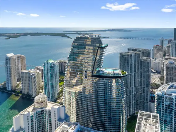 300 Biscayne Boulevard Way #5201E, Miami, FL 33131